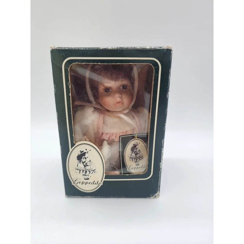 Geppeddo porcelain collector